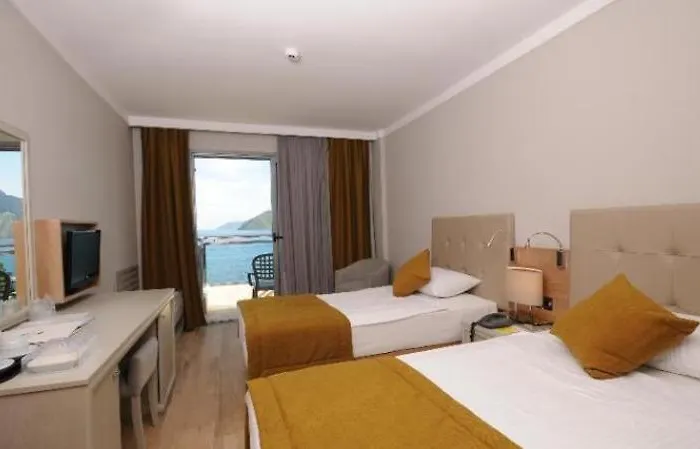 Sunrise 4* Μαρμαρίς