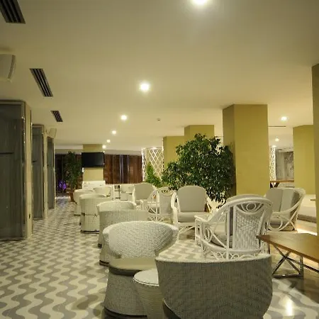 호텔 Sunrise 말마리스